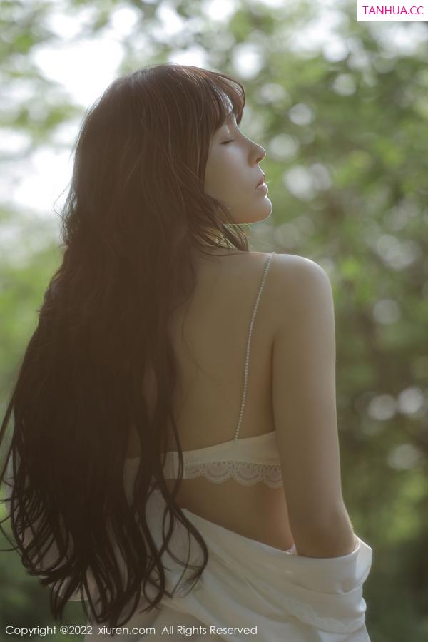 许嘉欣  [XiuRen]高清写真图 2022.06.02 No.5098 许嘉欣第9张图片
